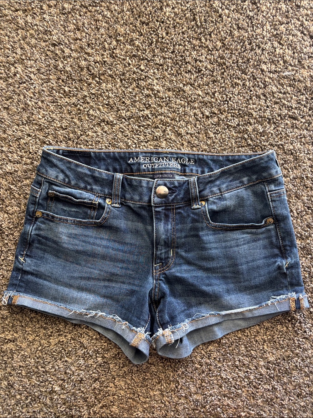 American Eagle outfitters women’s size 6 Shortie Jean denim shorts